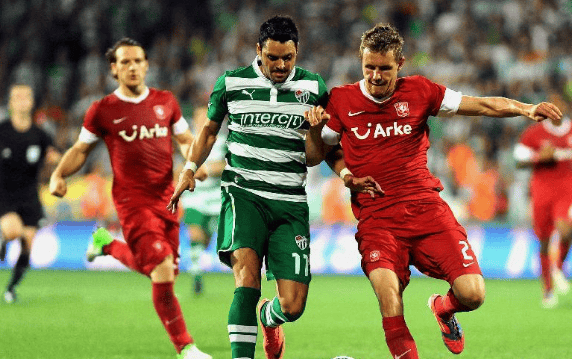 集结日荷甲焦点战；阿贾克斯远射贴柱；管理层满意；球探报告显示潜力(荷甲埃蒙对阿贾克斯)